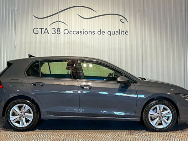 VOLKSWAGEN GOLF VIII