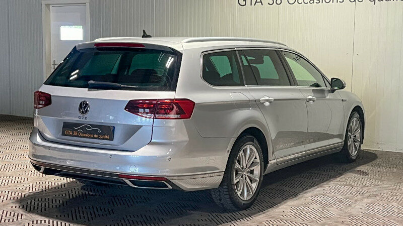 VOLKSWAGEN PASSAT SW