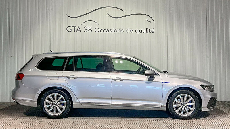 VOLKSWAGEN PASSAT SW