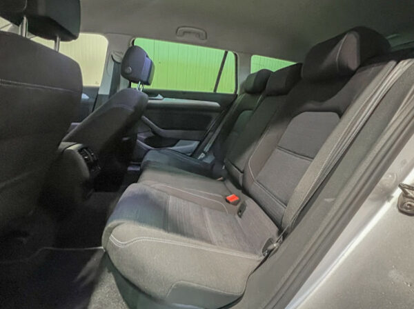 VOLKSWAGEN PASSAT SW