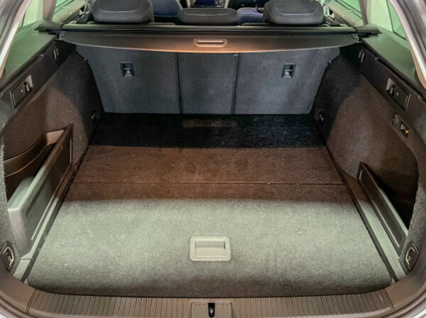 VOLKSWAGEN PASSAT SW