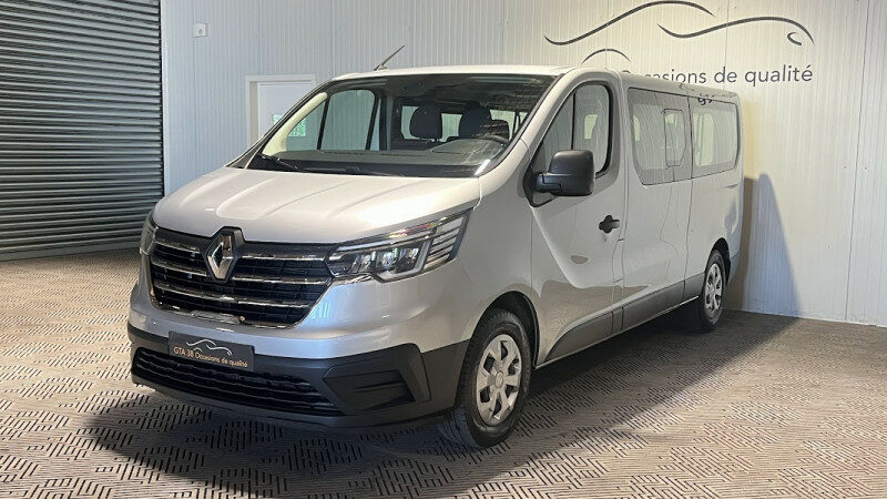RENAULT TRAFIC III COMBI