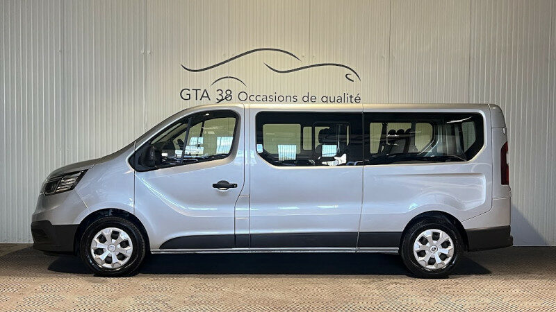 RENAULT TRAFIC III COMBI
