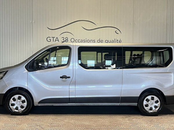 RENAULT TRAFIC III COMBI