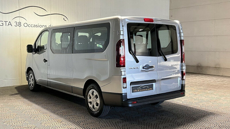 RENAULT TRAFIC III COMBI