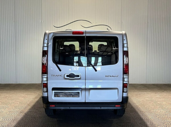 RENAULT TRAFIC III COMBI