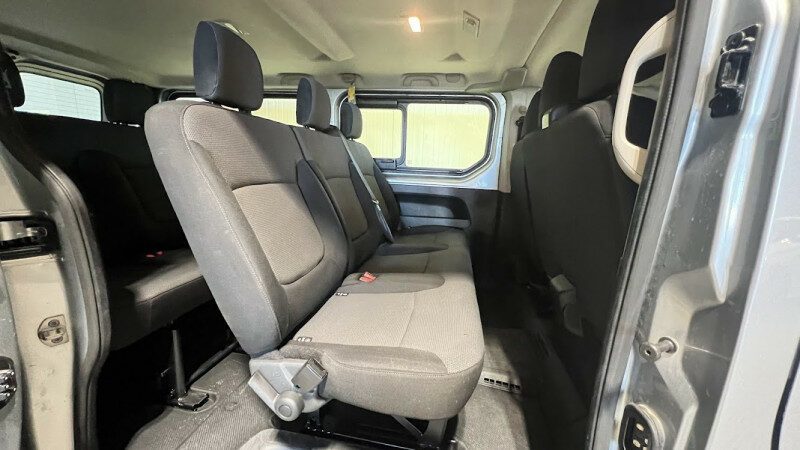 RENAULT TRAFIC III COMBI