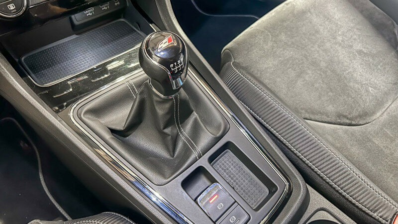 SEAT LEON ST