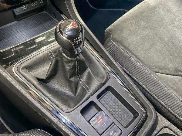 SEAT LEON ST