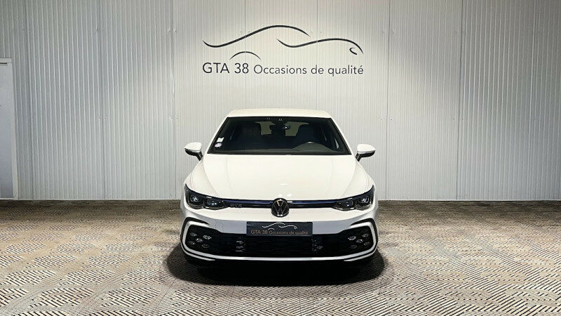 VOLKSWAGEN GOLF VIII