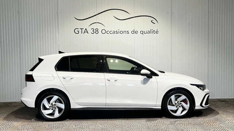 VOLKSWAGEN GOLF VIII