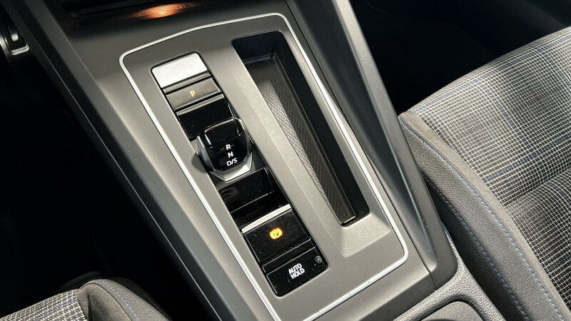 VOLKSWAGEN GOLF VIII