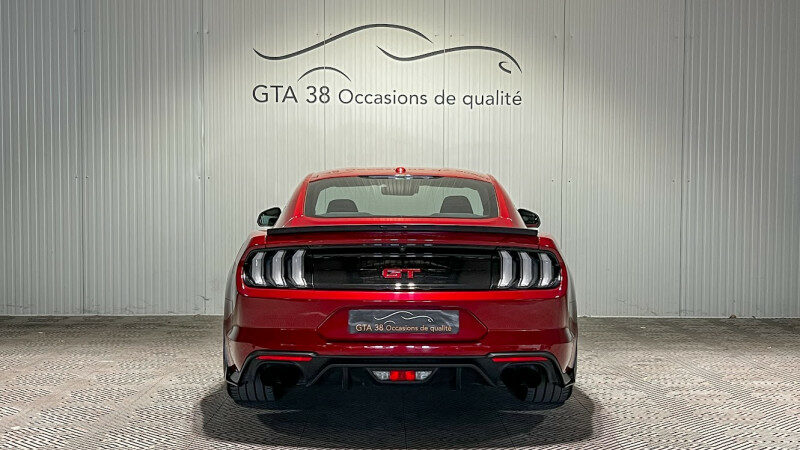 FORD MUSTANG FASTBACK