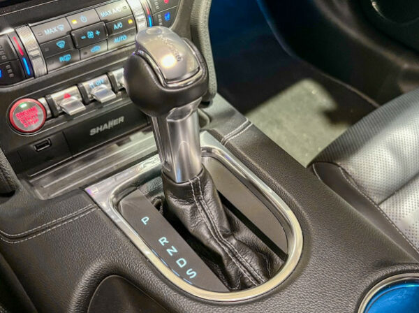 FORD MUSTANG FASTBACK