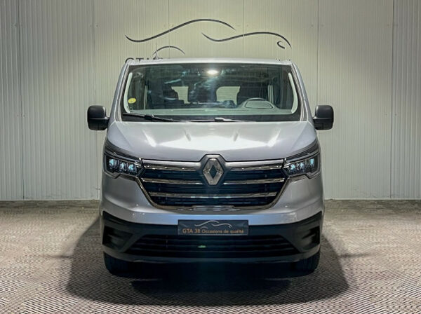 RENAULT TRAFIC III COMBI