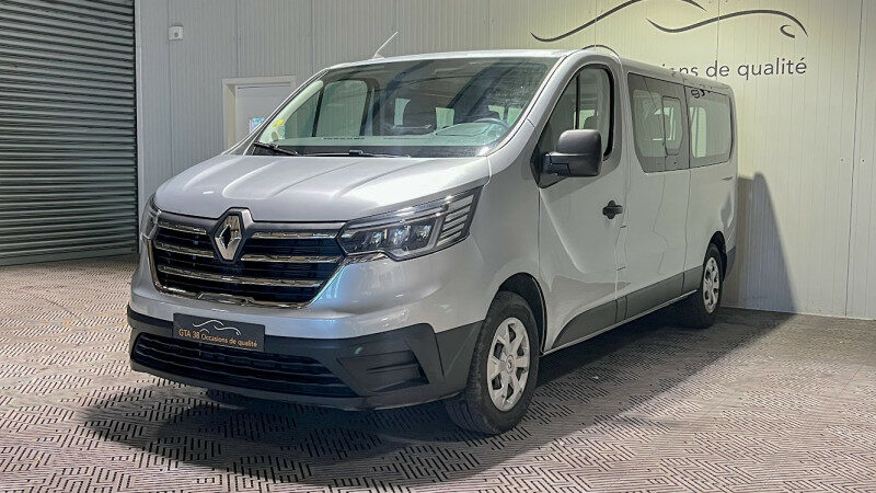 RENAULT TRAFIC III COMBI