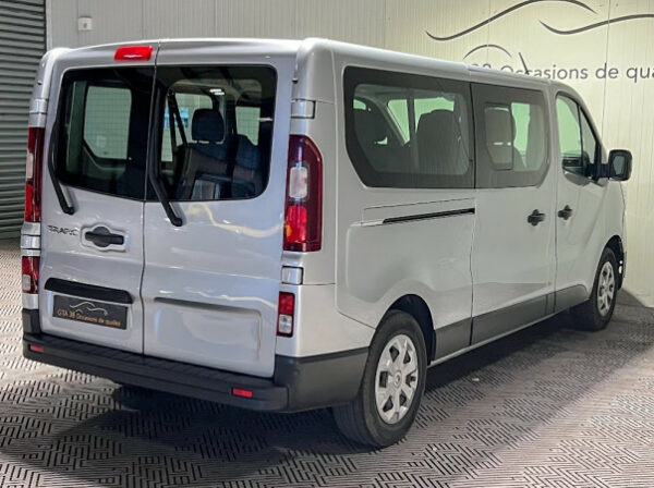 RENAULT TRAFIC III COMBI