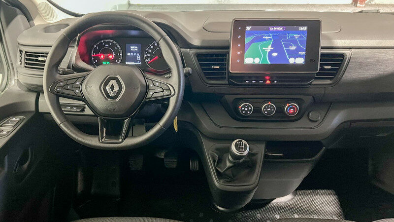 RENAULT TRAFIC III COMBI