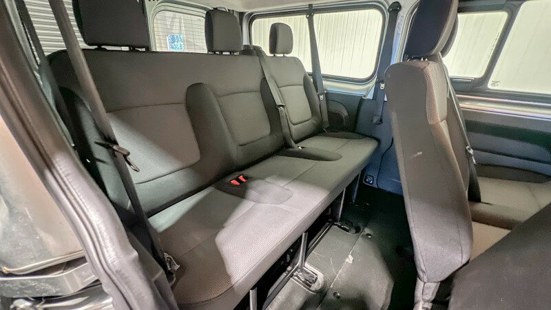 RENAULT TRAFIC III COMBI