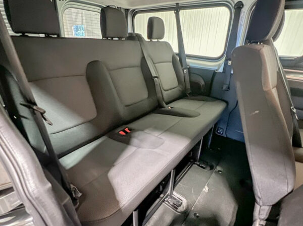 RENAULT TRAFIC III COMBI