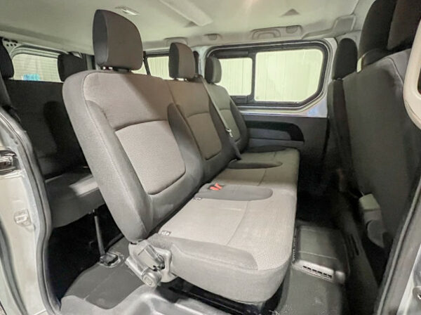 RENAULT TRAFIC III COMBI