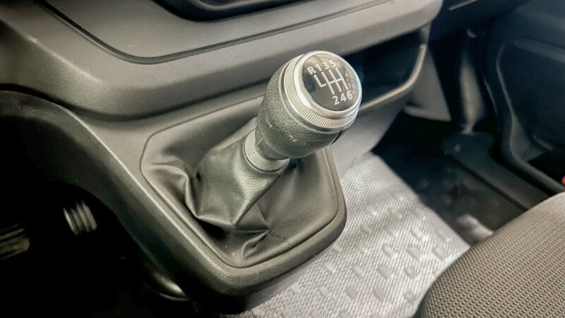 RENAULT TRAFIC III COMBI