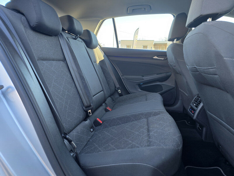 VOLKSWAGEN GOLF VIII