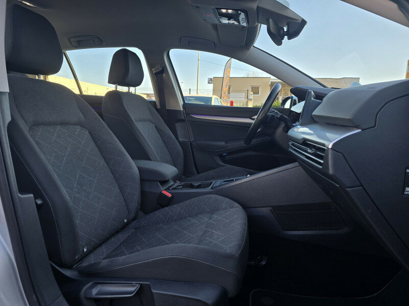 VOLKSWAGEN GOLF VIII