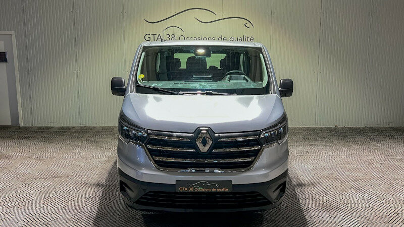 RENAULT TRAFIC III COMBI