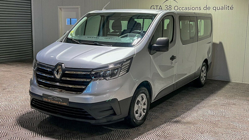 RENAULT TRAFIC III COMBI