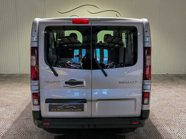 RENAULT TRAFIC III COMBI