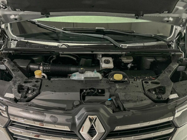 RENAULT TRAFIC III COMBI