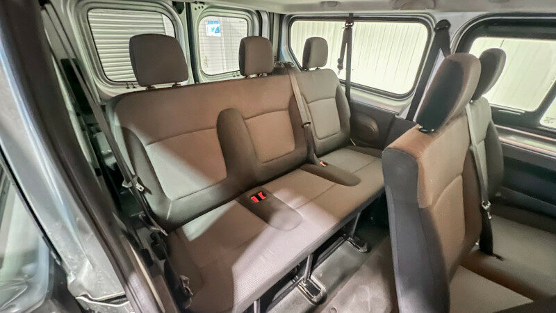 RENAULT TRAFIC III COMBI