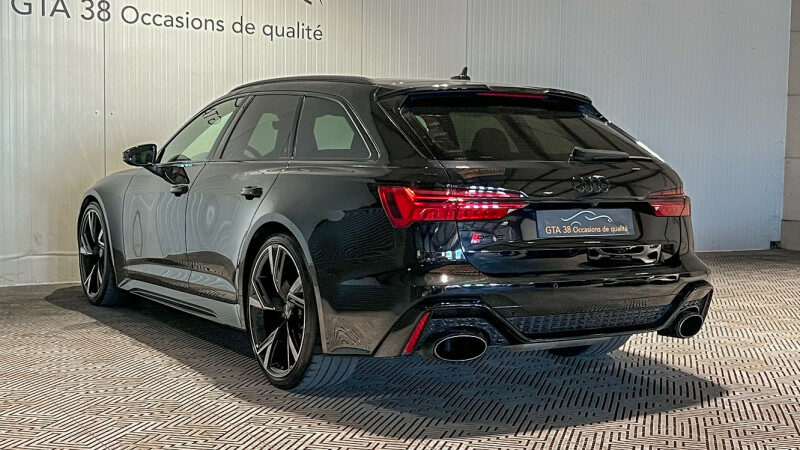 AUDI RS6 AVANT