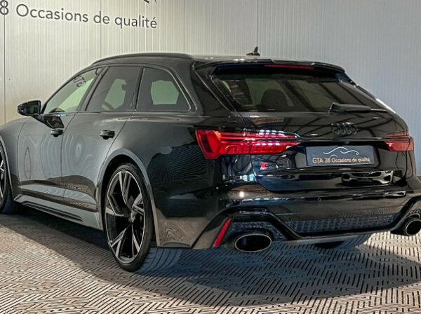 AUDI RS6 AVANT