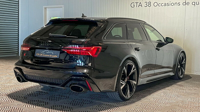 AUDI RS6 AVANT