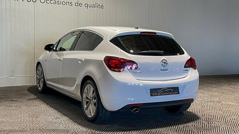 OPEL ASTRA GTC