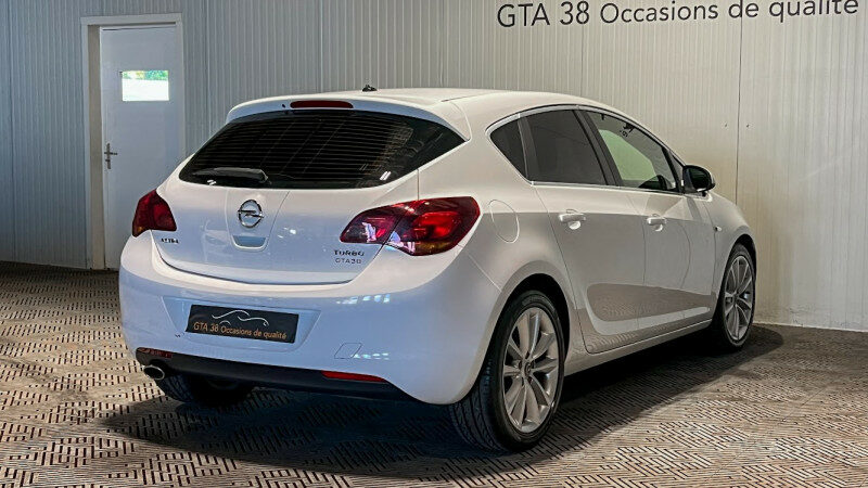 OPEL ASTRA GTC