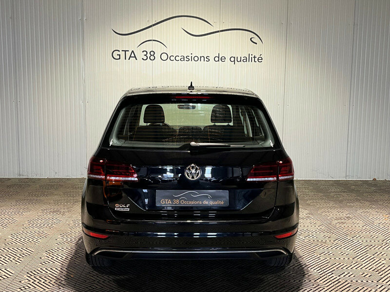 VOLKSWAGEN GOLF SPORTSVAN