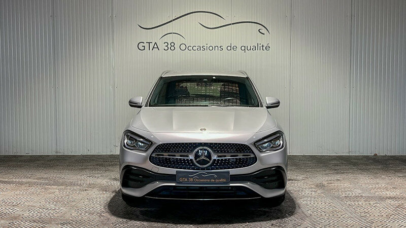 MERCEDES GLA