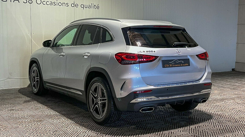 MERCEDES GLA