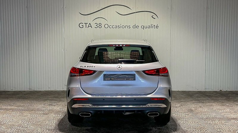 MERCEDES GLA