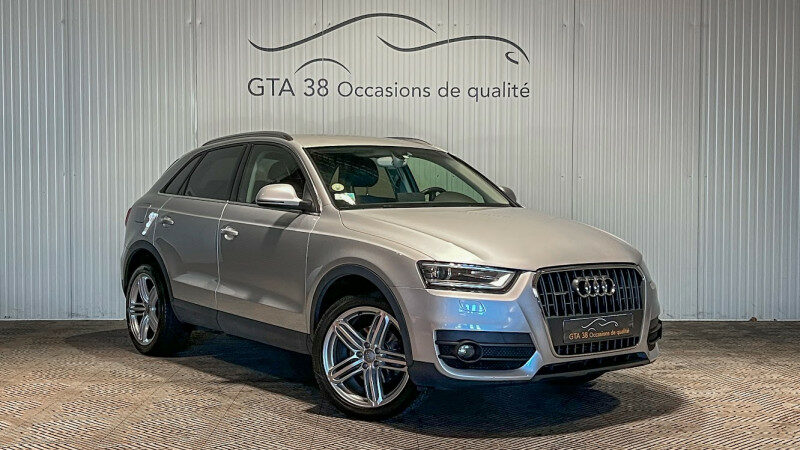 AUDI Q3