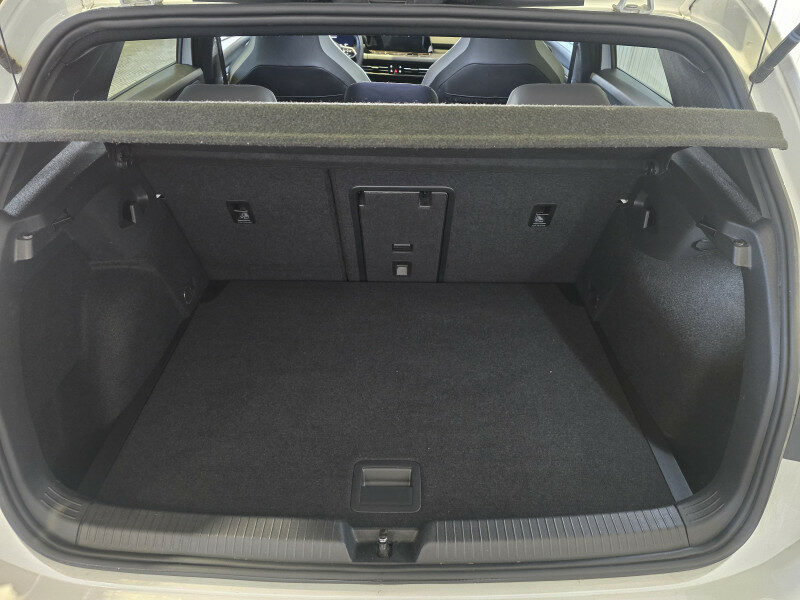 VOLKSWAGEN GOLF VIII