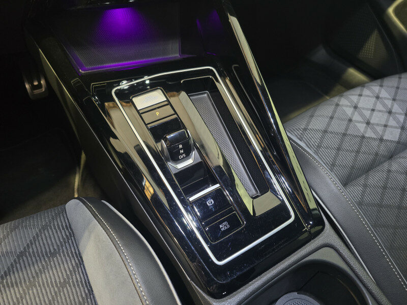 VOLKSWAGEN GOLF VIII