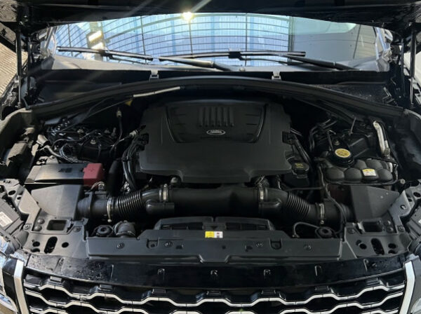 LAND-ROVER RANGE ROVER VELAR