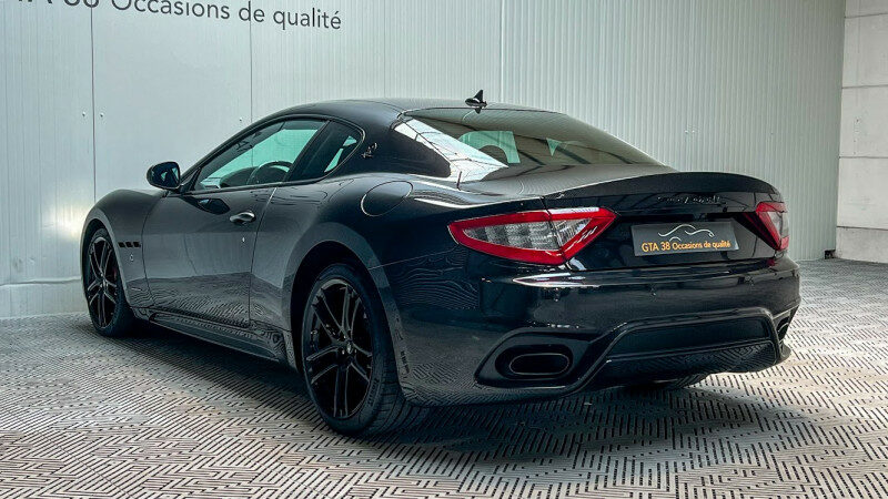 MASERATI GRANTURISMO