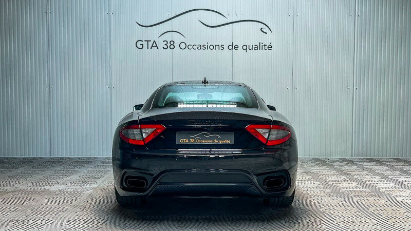MASERATI GRANTURISMO