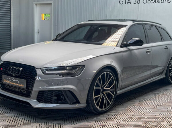 AUDI RS6 AVANT