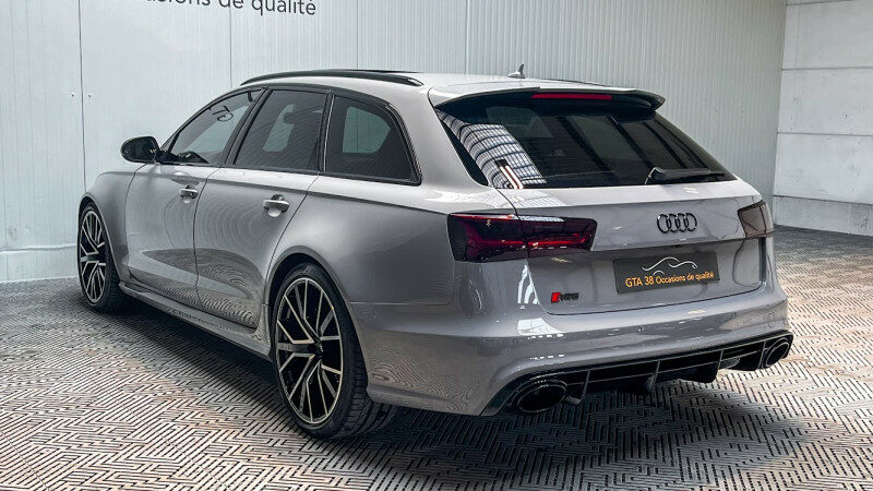 AUDI RS6 AVANT